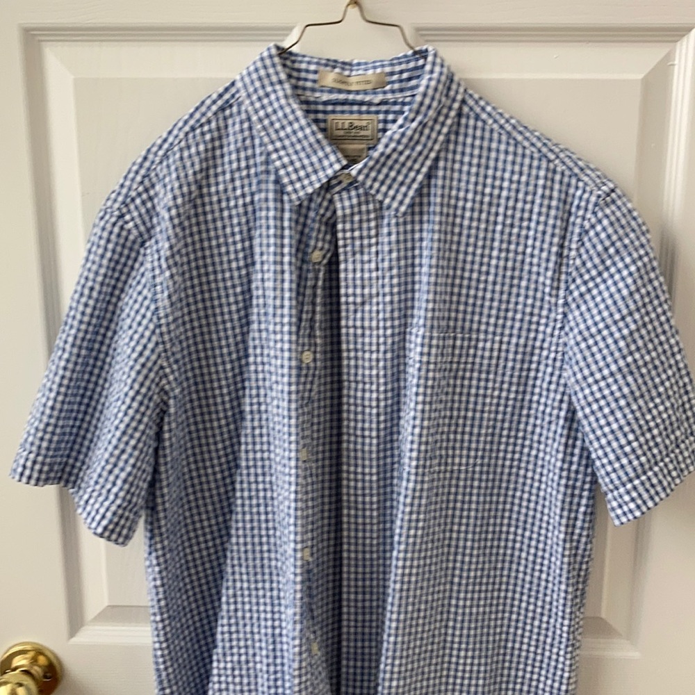 LL Bean short sleeve seersucker shirt